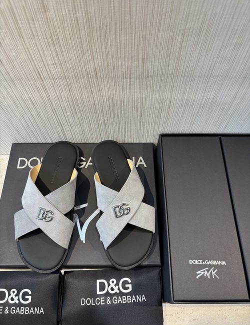 Dolce & Gabbana DG Plated Logo Calfskin Slippers