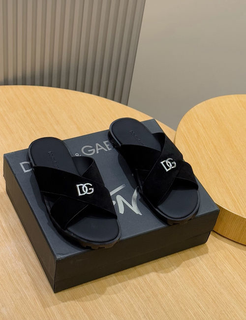 Dolce & Gabbana DG Cowhide Logo Slippers