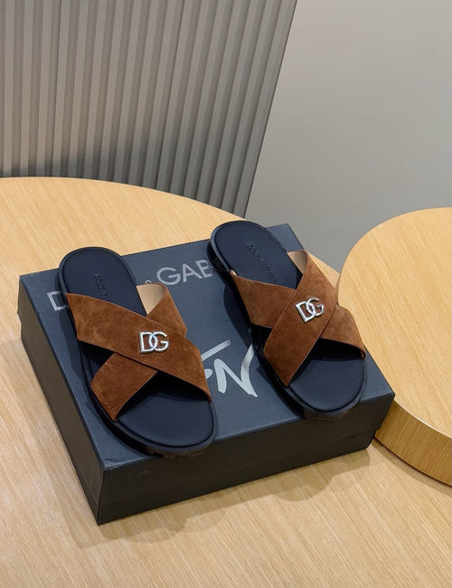Dolce & Gabbana DG Cowhide Logo Slippers