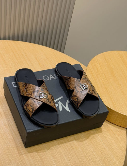 Dolce & Gabbana DG Cowhide Logo Slippers