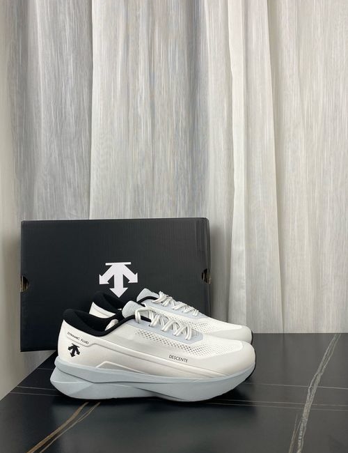 Descente Enerzite Versatile Low-top Running Shoes White Blue