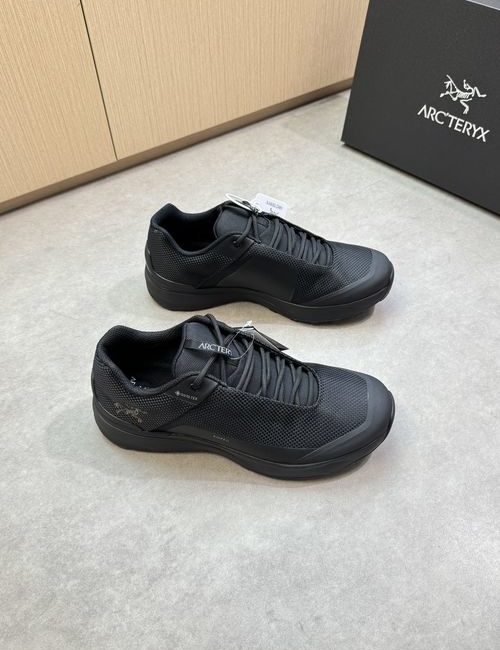 ArcTeryx Norvan LD Canvas Casual Sneakers