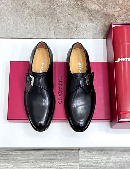 Ferragamo Classic Loafers Woven Leather Upper