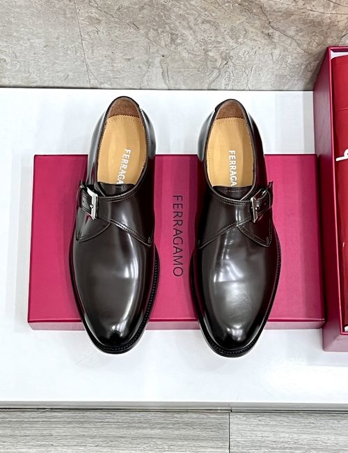 Ferragamo Classic Loafers Woven Leather Upper