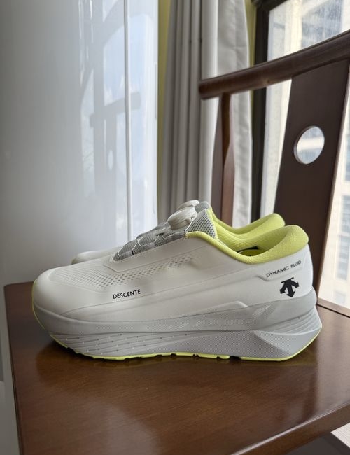Descente Dfluid BOA Carbon Plate Running Shoes White Yellow