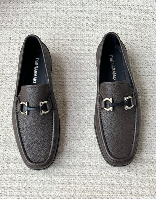 Ferragamo Classic Suede Business Casual Loafers