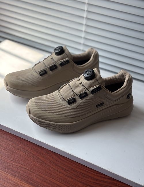Descente Breathable Cushioned BOA Running Shoes