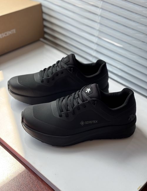 Descente DUALIS Low-top Casual Lifestyle Shoes