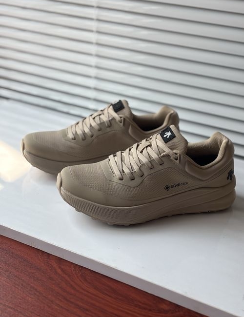 Descente Dualis Outdoor Wear-resistant Casual Shoes