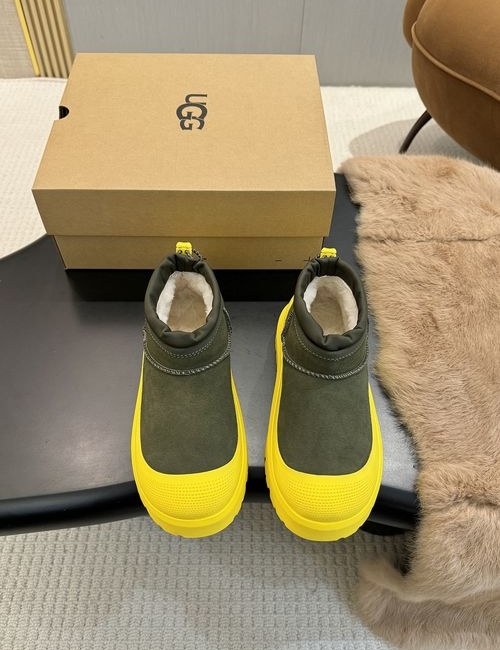 UGG Waterproof Short Tasman Shearling Boots