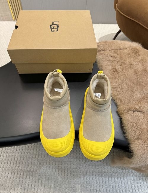 UGG Waterproof Short Tasman Shearling Boots