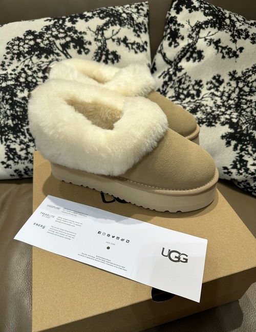 UGG Fleece-lined Slip-on Casual Shoes