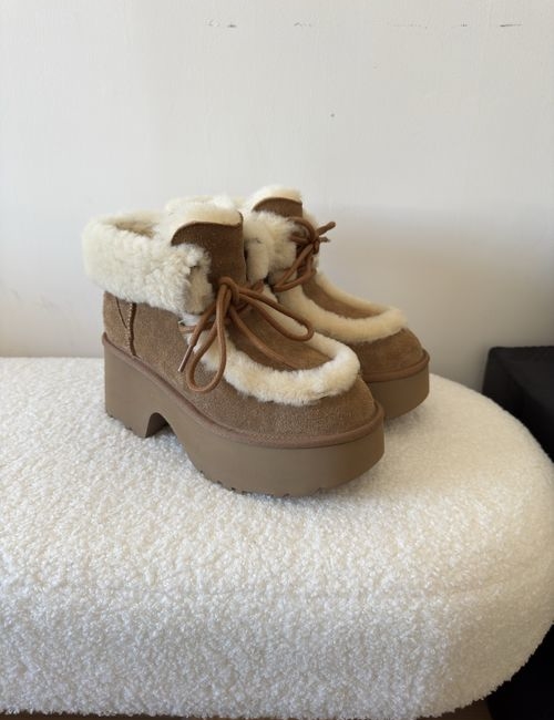 UGG Warm Fur-Lined Slope Heel Boots