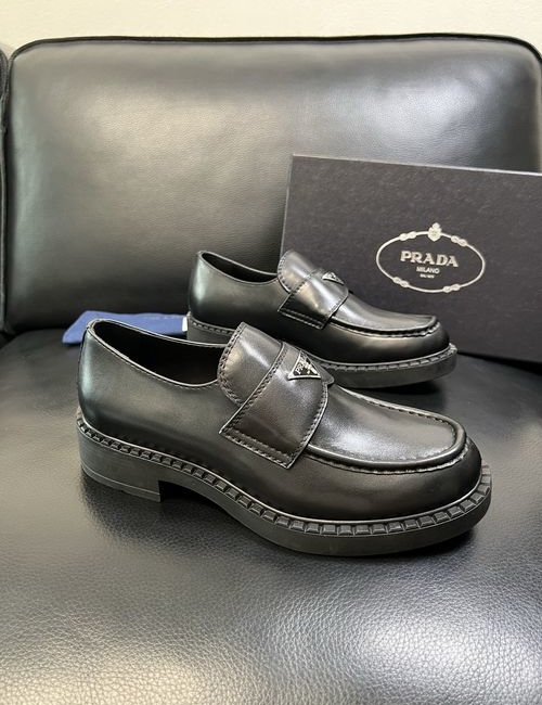 Prada Premium Leather Comfortable Casual Sneakers