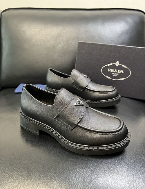 Prada Premium Leather Comfortable Casual Sneakers