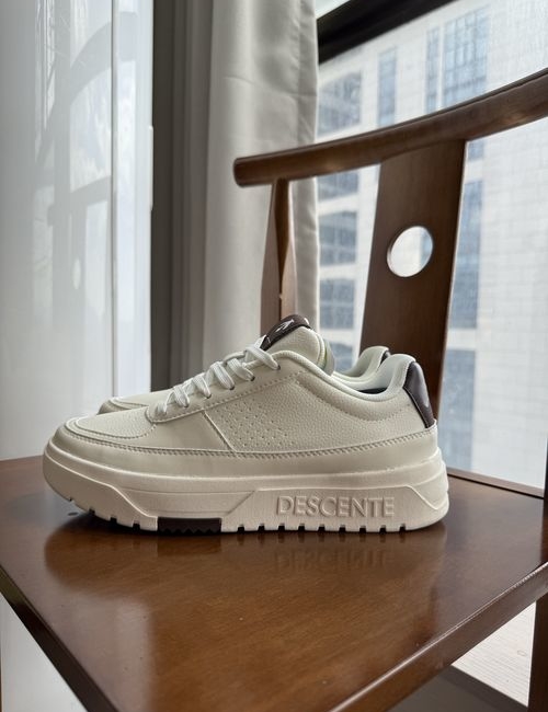 Descente Dualis Versatile Durable Low-top Casual Shoes Chocolate White