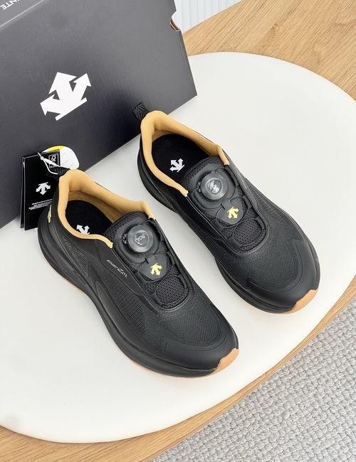 Descente Dualis Urban Outdoor Low-top Casual Shoes