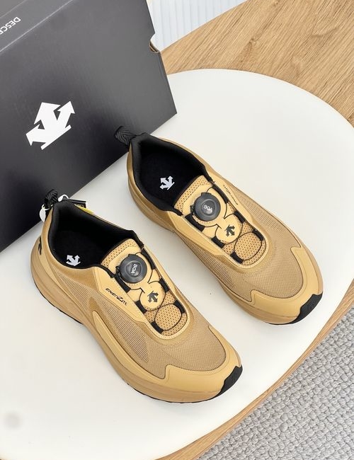 Descente Dualis Urban Outdoor Low-top Casual Shoes