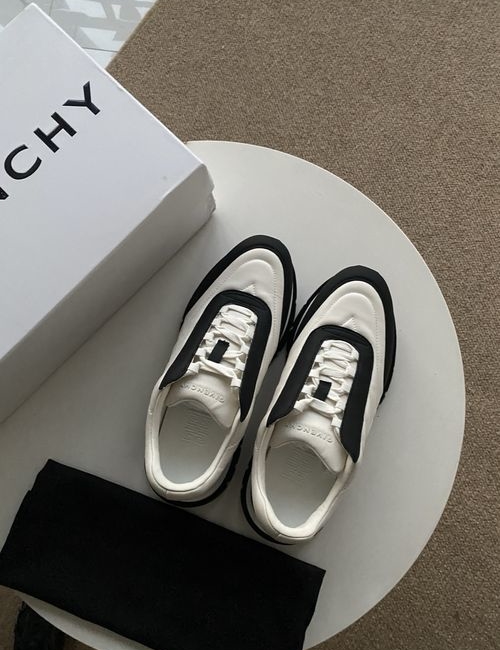 Givenchy Low-top Leather Sneakers