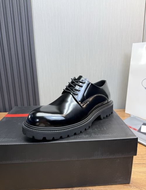 Prada Trendy Leather Shoes Foam Sole