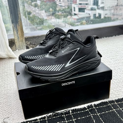 Descente Dualis Waterproof Urban Outdoor Casual Shoes