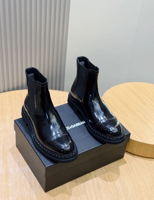 Dolce & Gabbana DG Cowhide Chelsea Boots With Leather Sole