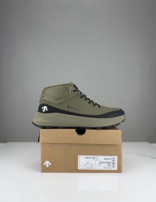 Descente Dualis GORE-TEX Non-slip Casual Shoes