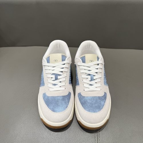 Sparry Calfskin Sneakers VLOGO Decor Rubber Sole
