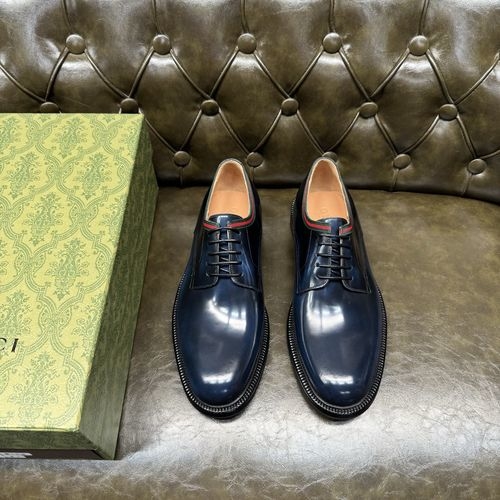 Gucci Blue Patent Leather Lace-Up Dress Shoes