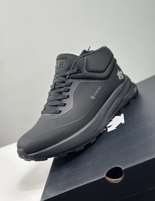 Descente DUALIS GTX High-top Waterproof Casual Shoes