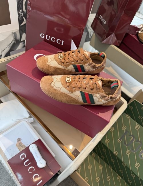 Gucci GG Pattern Leather Casual Shoes