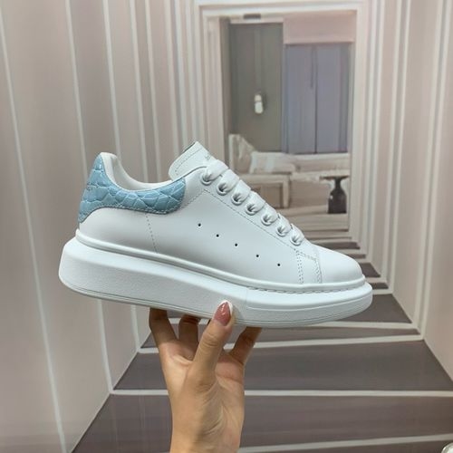 McQueen Premium Embossed Sheepskin Sneakers With Accessories