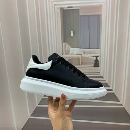 McQueen Patterned Leather Casual Sneakers