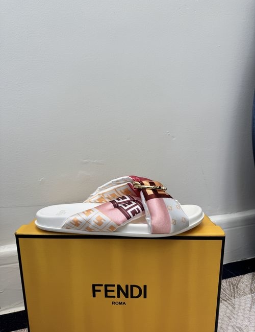 Fendi Classic Buckle Slippers With Elegance