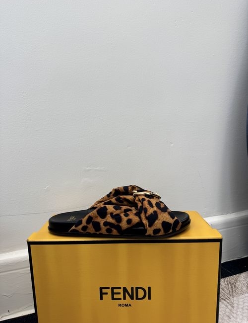 Fendi Classic Buckle Slippers With Elegance