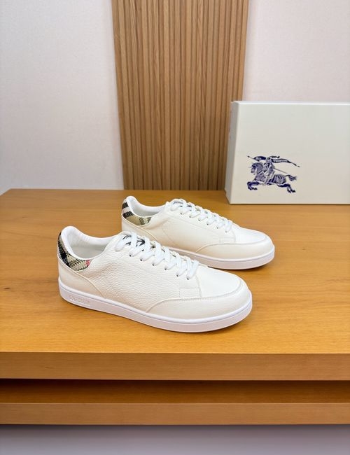 Burberry Casual Sneakers With Litchi Calfskin Upper