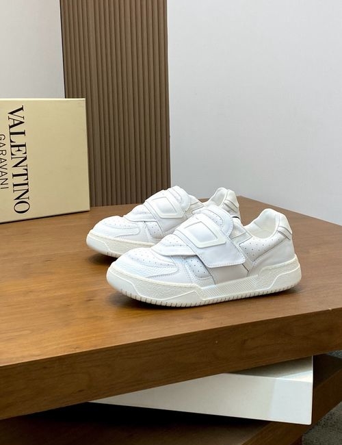 Valentino Joie De Jouer Low-top Sneakers