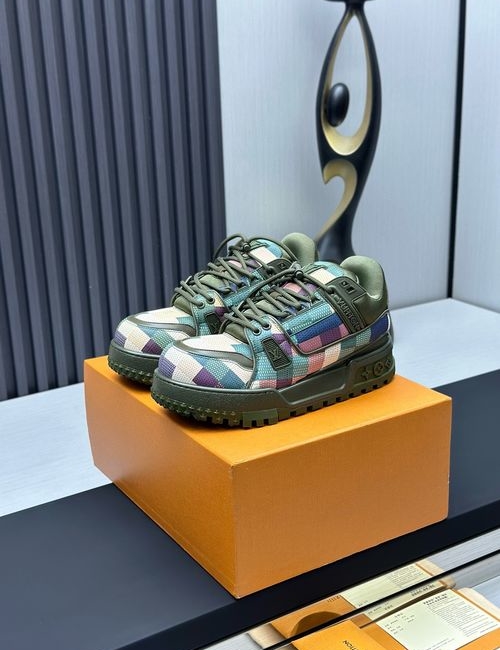 Louis Vuitton LV Classic Show Cowhide Sneakers With TPU Sole
