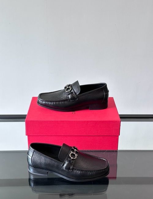 Ferragamo Premium Leather Driving Shoes With Rubber Sole