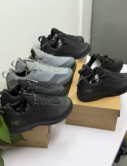 ArcTeryx Konseal Outdoor Hiking Shoes