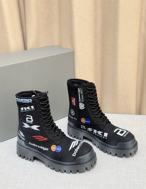 Balenciaga Black Versatile Thick Sole Boots