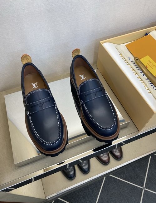 Louis Vuitton LV Cowhide Loafers With Non-slip Outsole