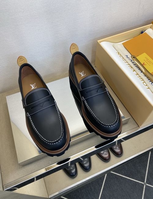 Louis Vuitton LV Cowhide Loafers With Non-slip Outsole