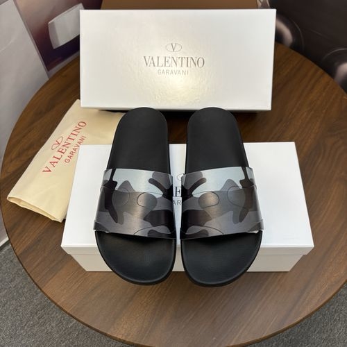 Valentino Original Material Slippers Fine Workmanship Comfortable