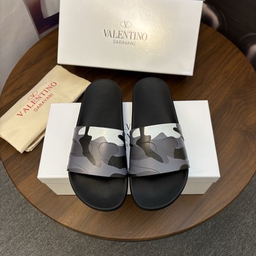 Valentino Original Material Slippers Fine Workmanship Comfortable