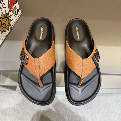 Dolce & Gabbana DG Leather Sandals With DG Buckle