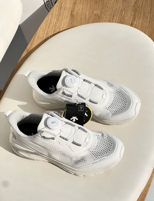 Descente Boa Casual Sneakers Breathable Cushion Anti-slip