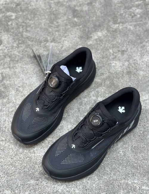 Descente Enerzite Low-top Breathable Running Shoes