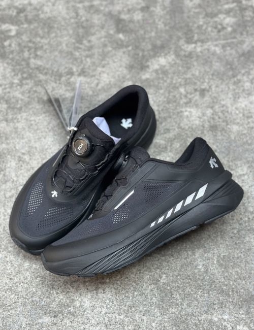 Descente Enerzite Low-top Breathable Running Shoes