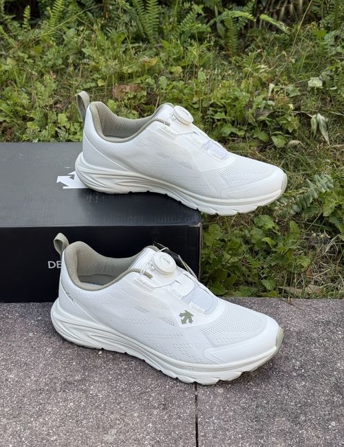 Descente Breathable BOA Running Sneakers With Cushioning